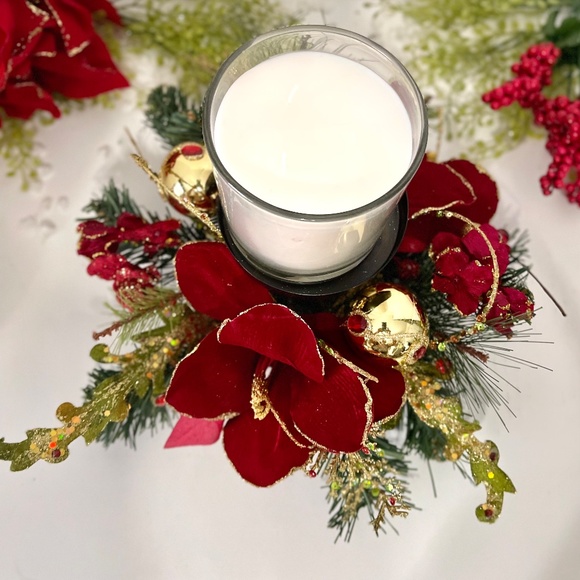 Christmas holiday candle holder. - NEW ITEM - Picture 2 of 7